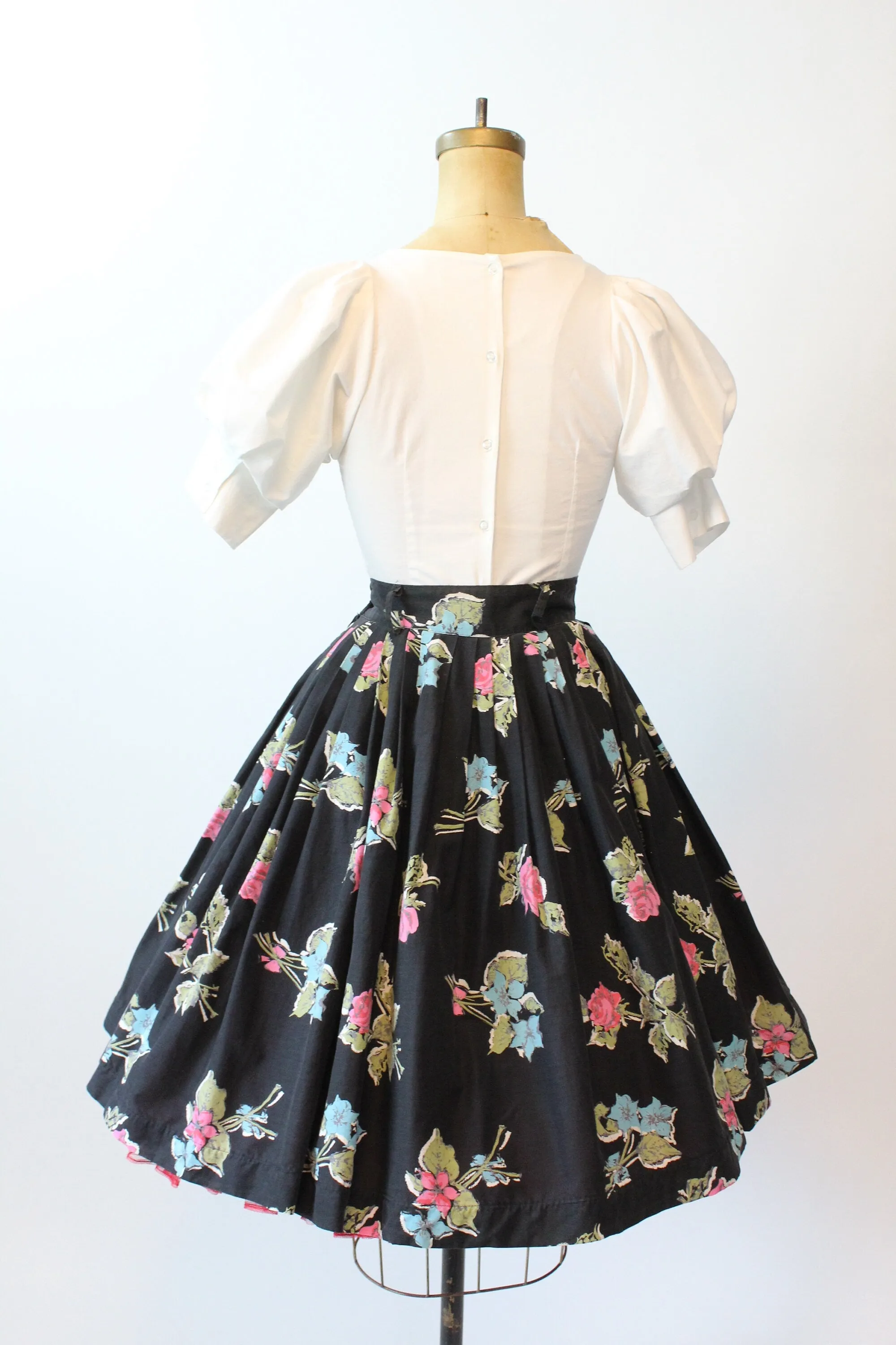 1950s PINK ROSE print cotton skirt small | new spring summer