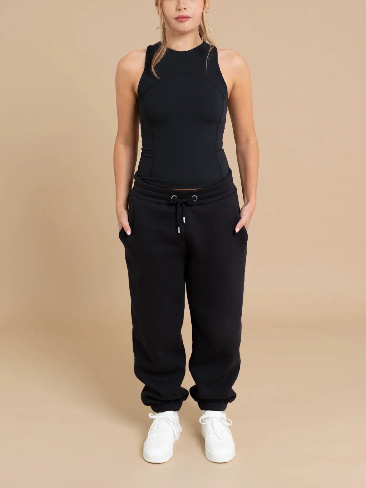 ADA sweatpants black