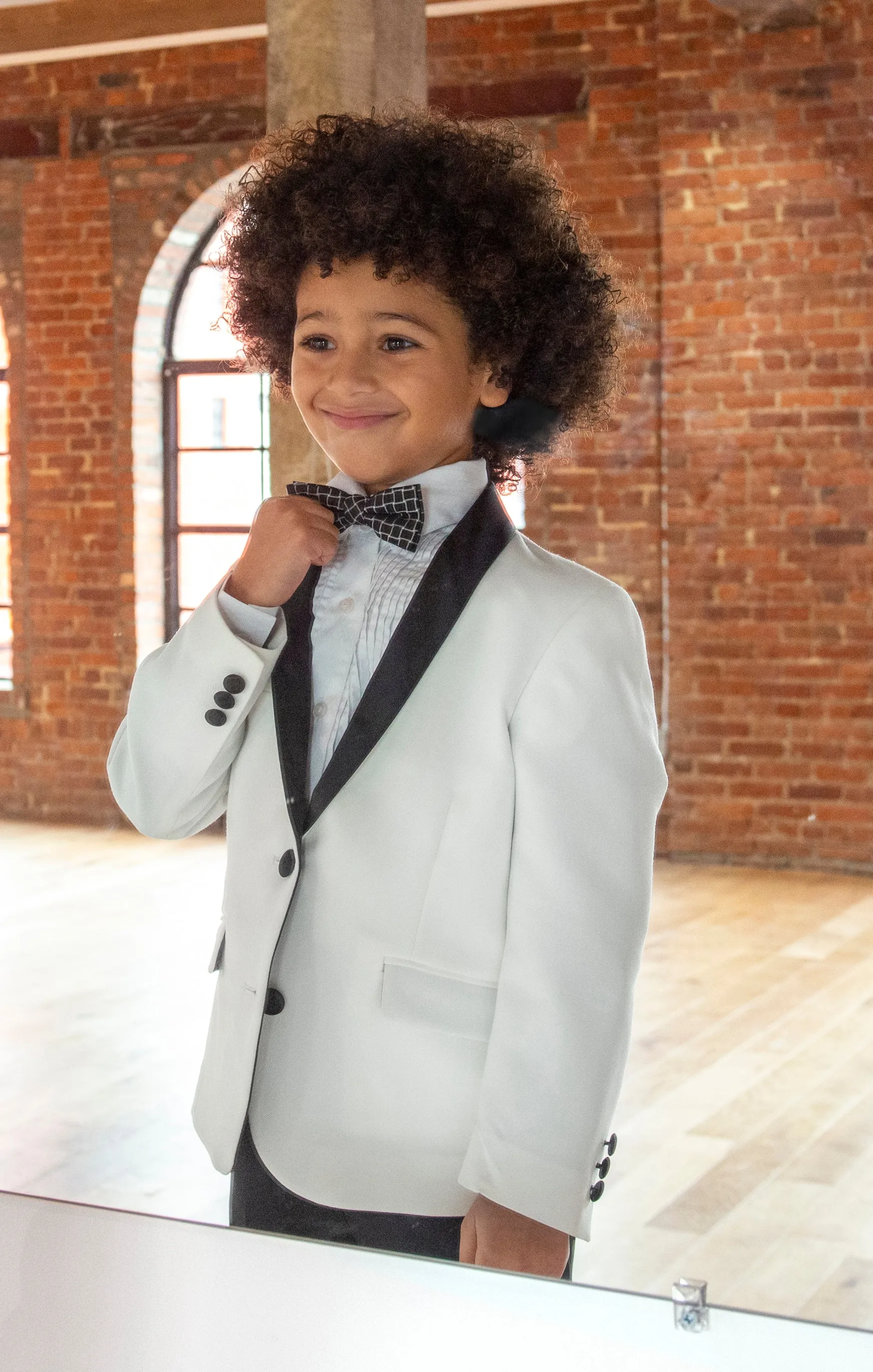 AM White Tuxedo Suit Jacket