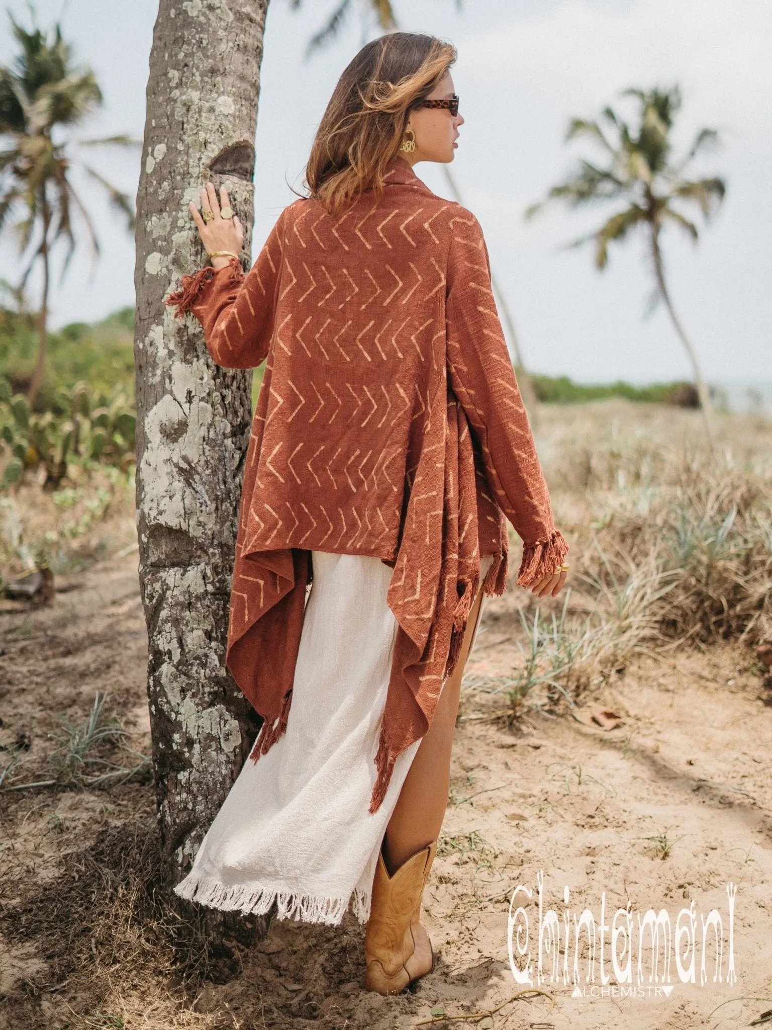 Blanket Sleeves Shawl with Block Print / Rust