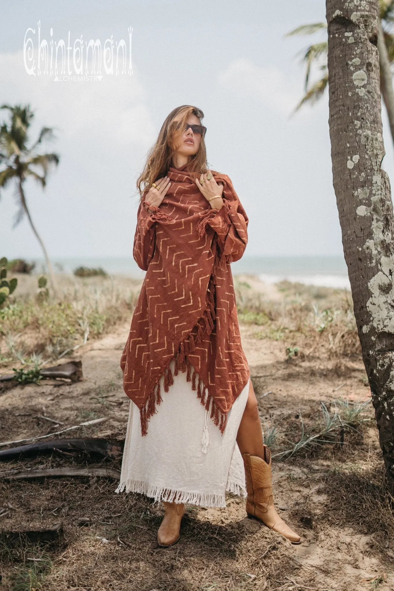 Blanket Sleeves Shawl with Block Print / Rust