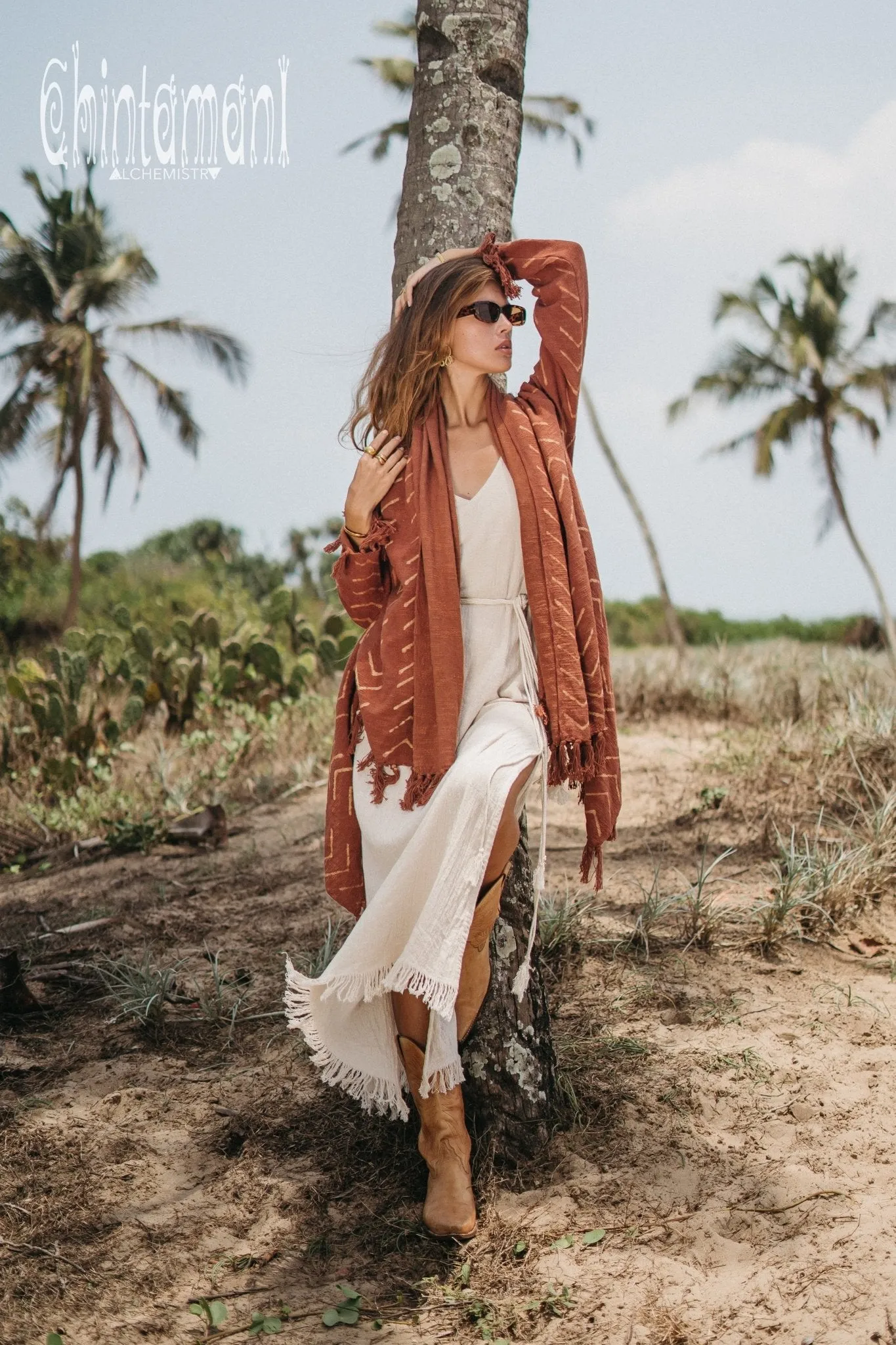 Blanket Sleeves Shawl with Block Print / Rust