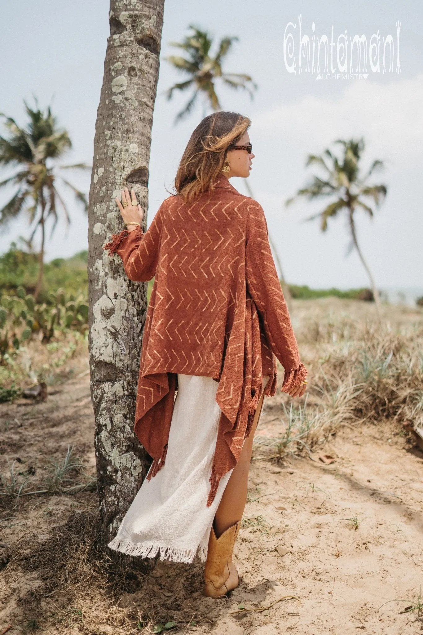 Blanket Sleeves Shawl with Block Print / Rust