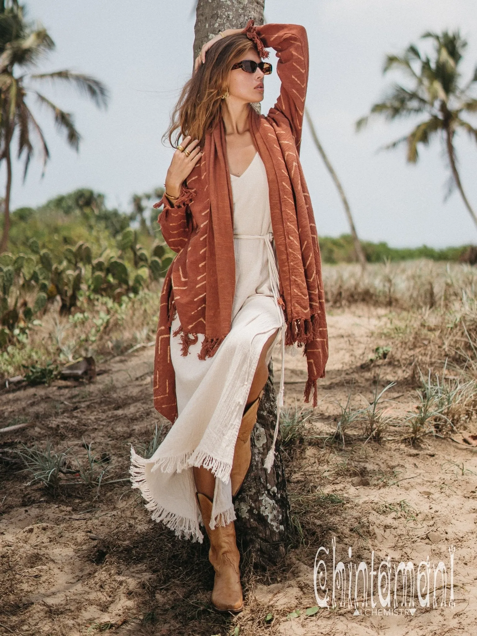 Blanket Sleeves Shawl with Block Print / Rust