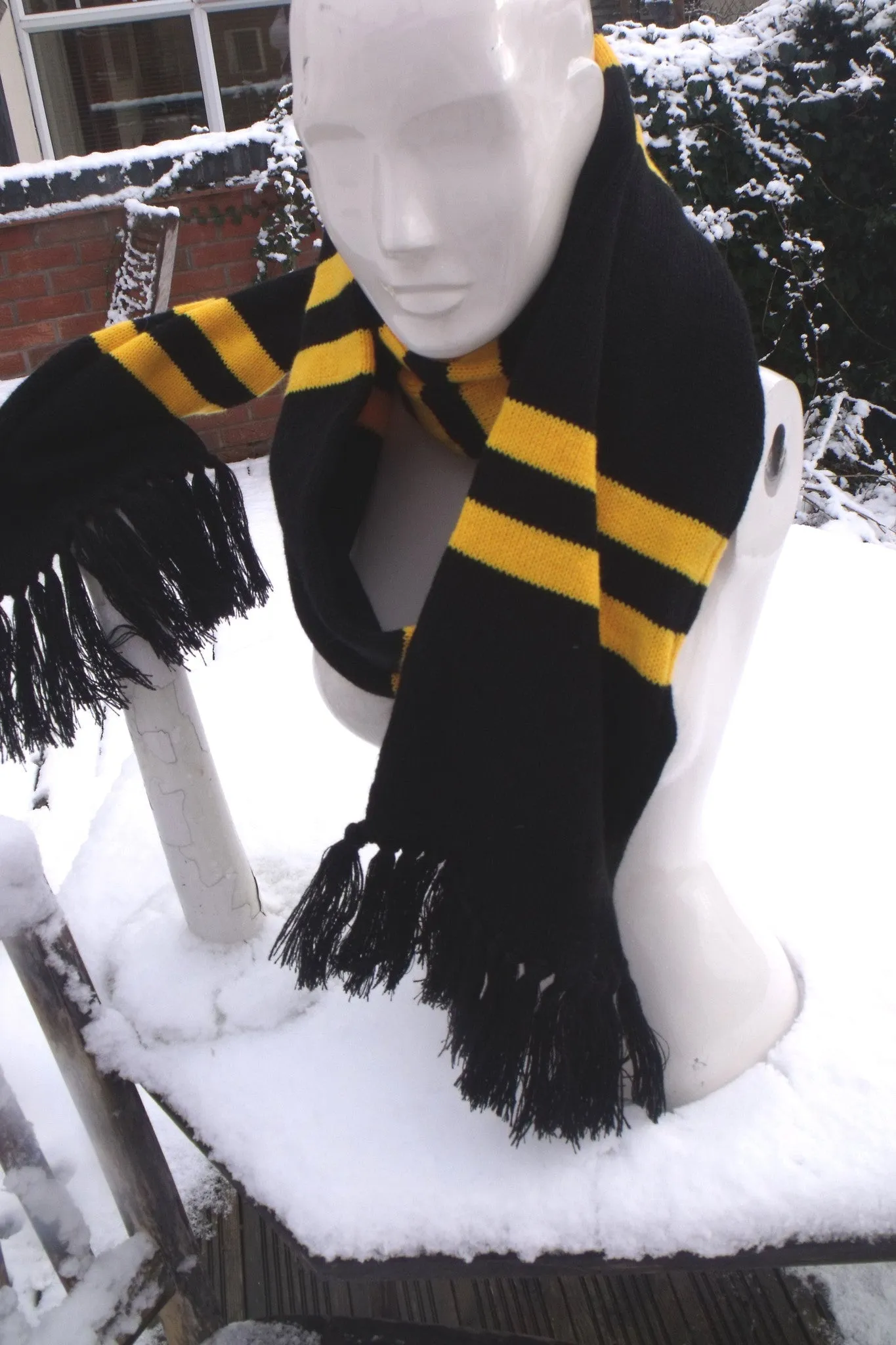 Harry potter inspired scarf, Dark Hufflepuff, style year 3 onwards