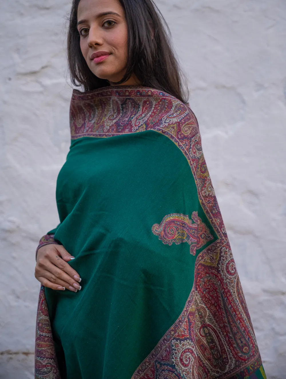 Regal Statement. Exclusive Soft Jamavar Design Kashmiri Shawl - Emerald Green