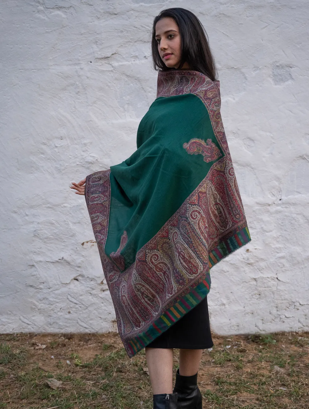 Regal Statement. Exclusive Soft Jamavar Design Kashmiri Shawl - Emerald Green