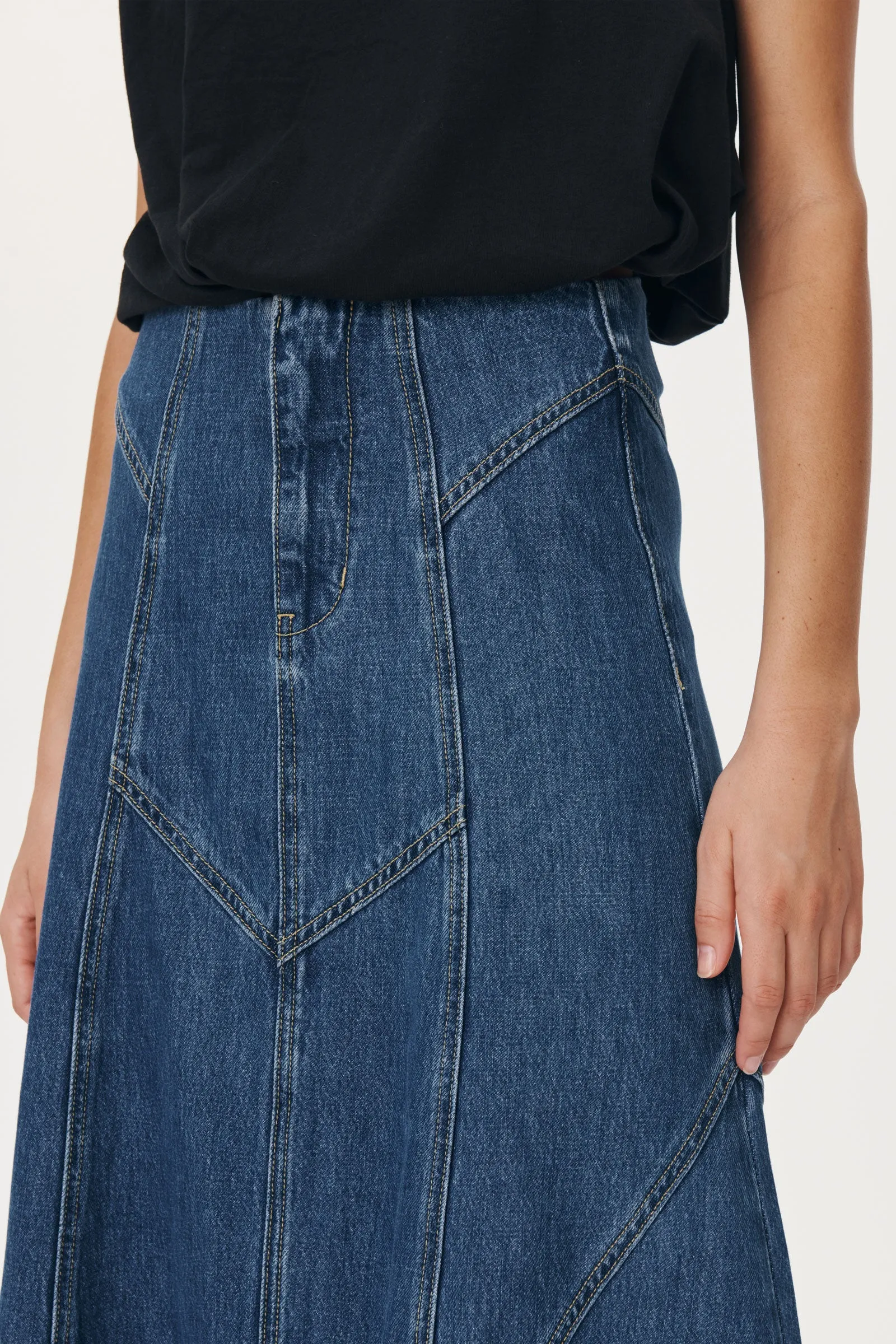 Rowie 'Jeanette Denim Midi Skirt' - Classic Denim