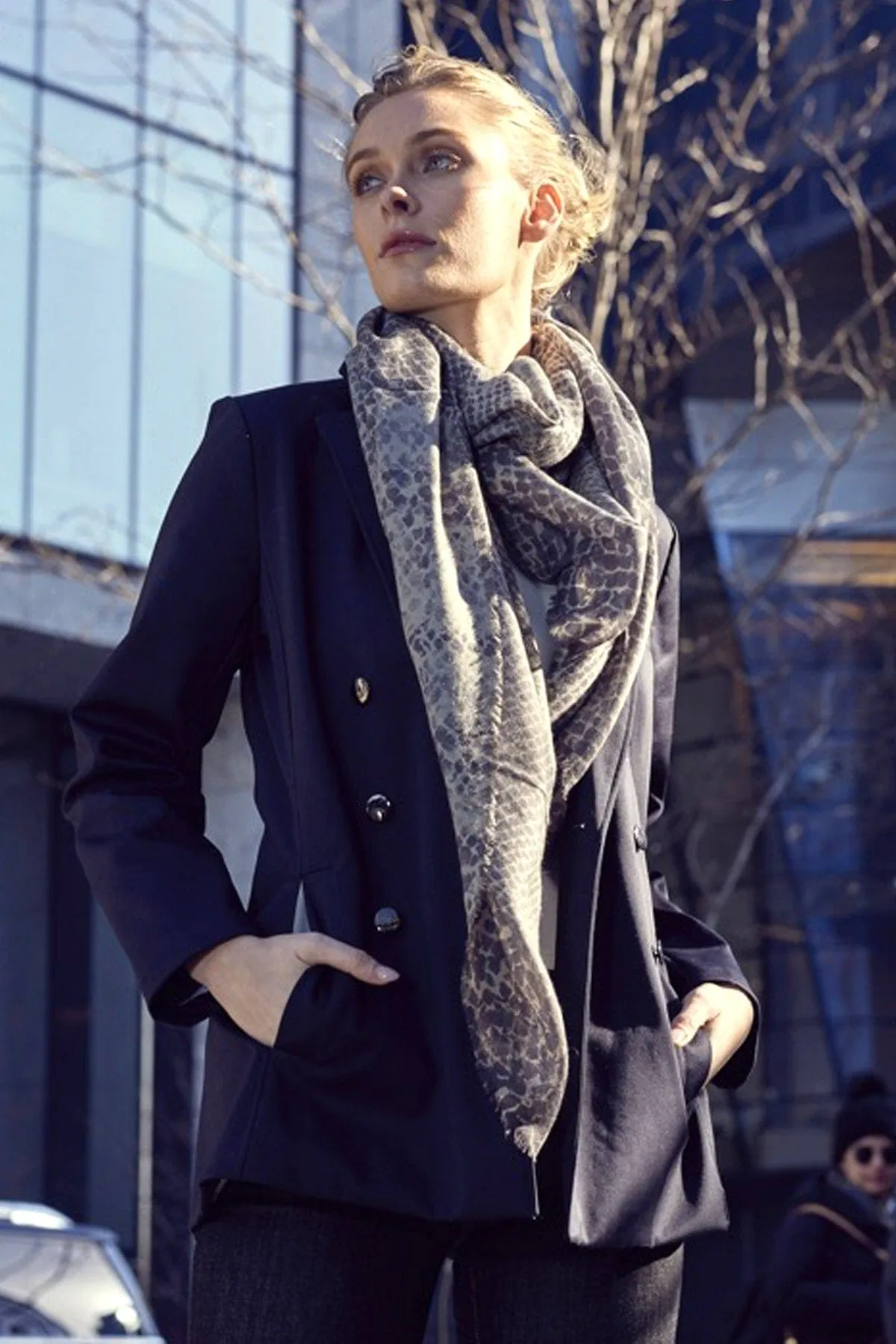 Solid Snake Print Scarf