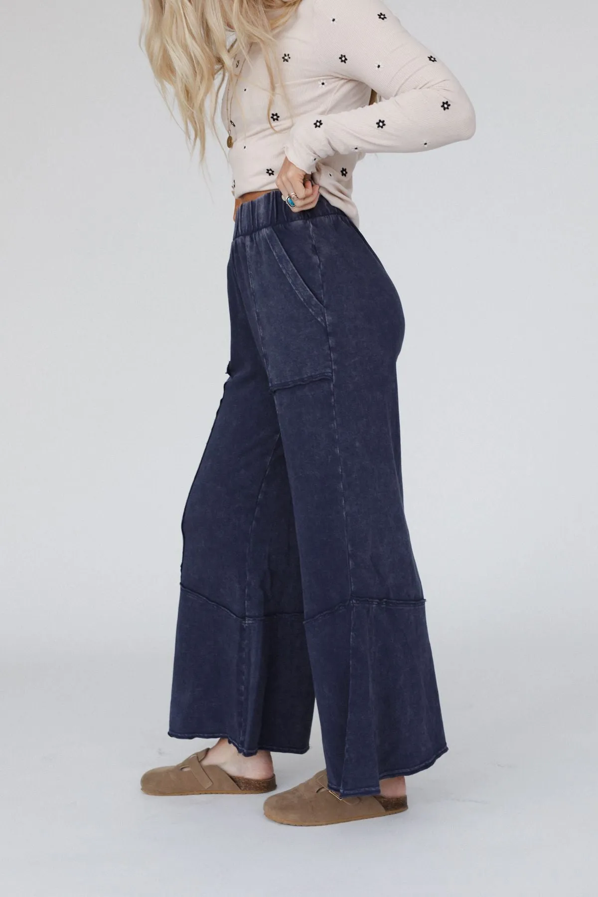 The Nest Sunset Shore Wide Leg Pants - Midnight