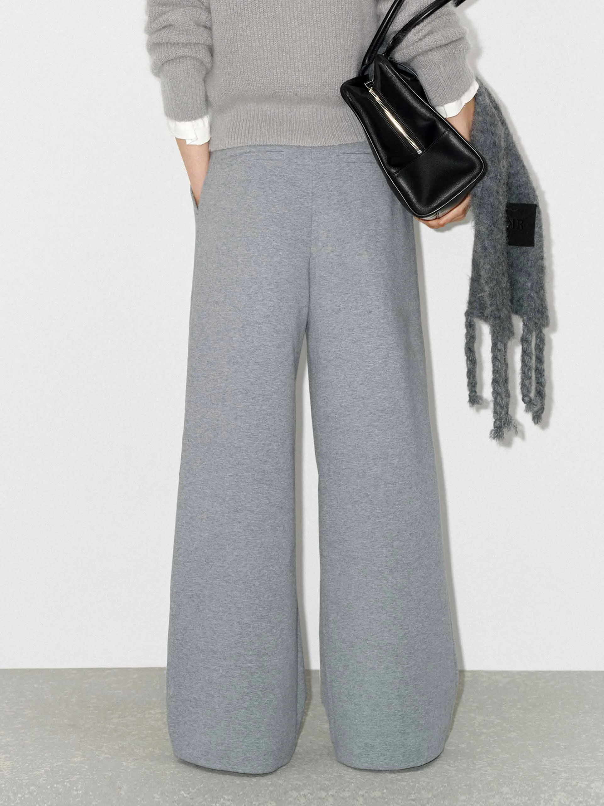 Wide Leg Pleated Sweatpants